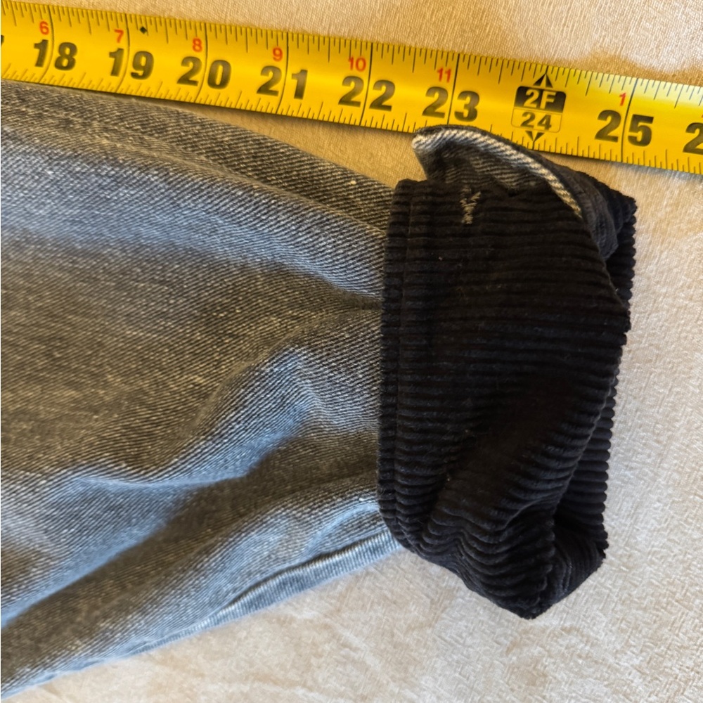 Vintage Woolrich Black Denim Chore Coat
Corduroy collar + cuffs - Buffalo plaid - Picture 13 of 13